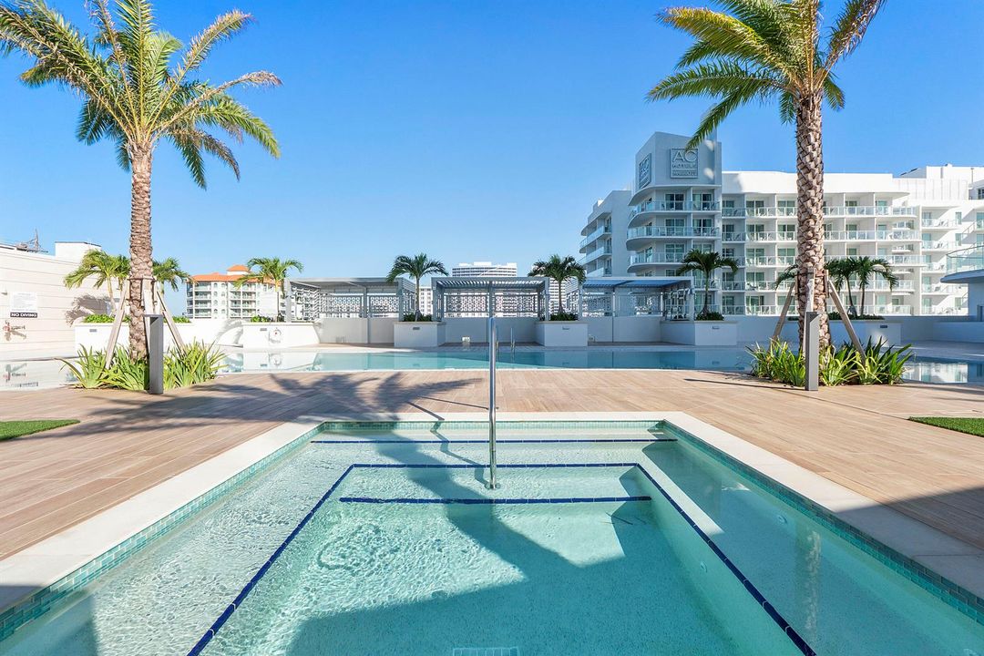 151 N Seabreeze Blvd u1703_072