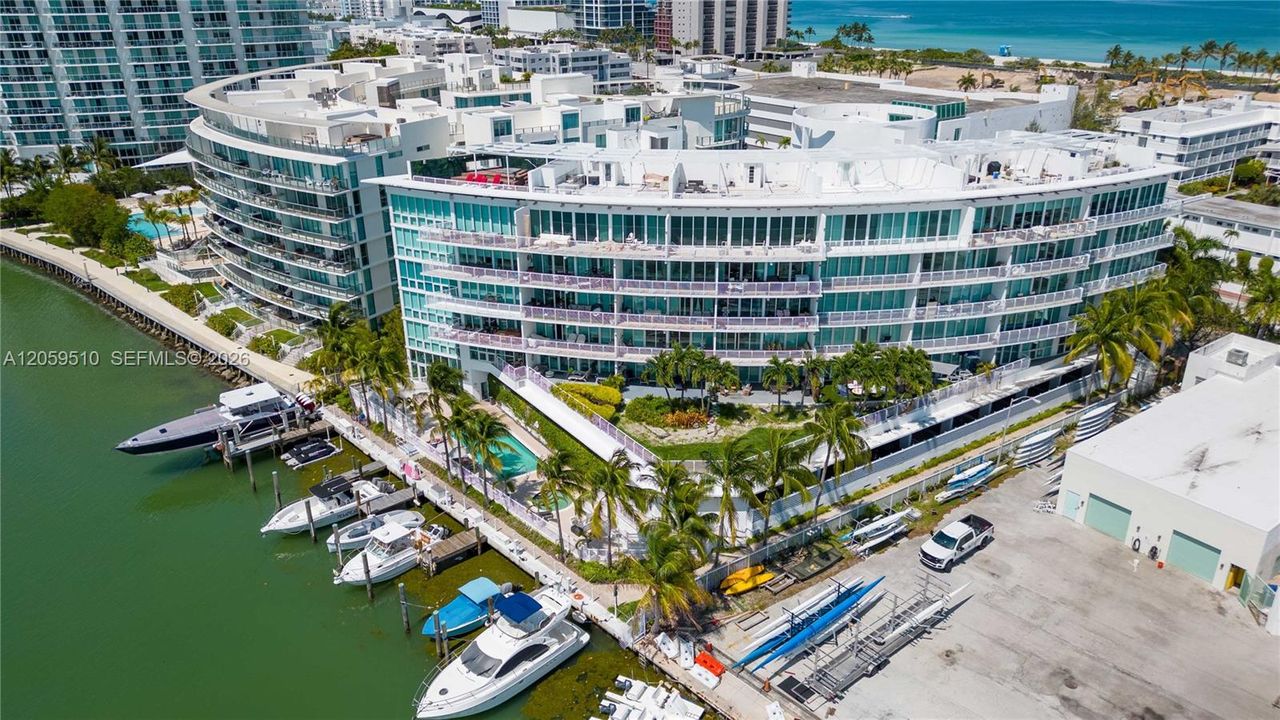 En Venta: $740,000 (2 camas, 2 baños, 1165 Pies cuadrados)
