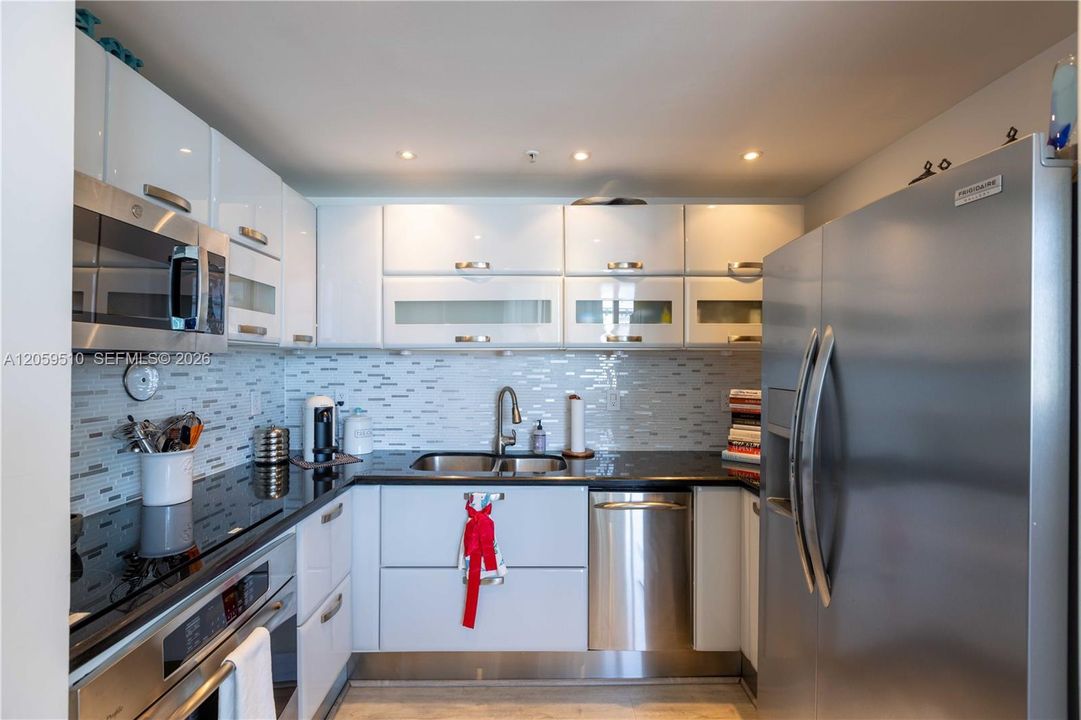 En Venta: $740,000 (2 camas, 2 baños, 1165 Pies cuadrados)