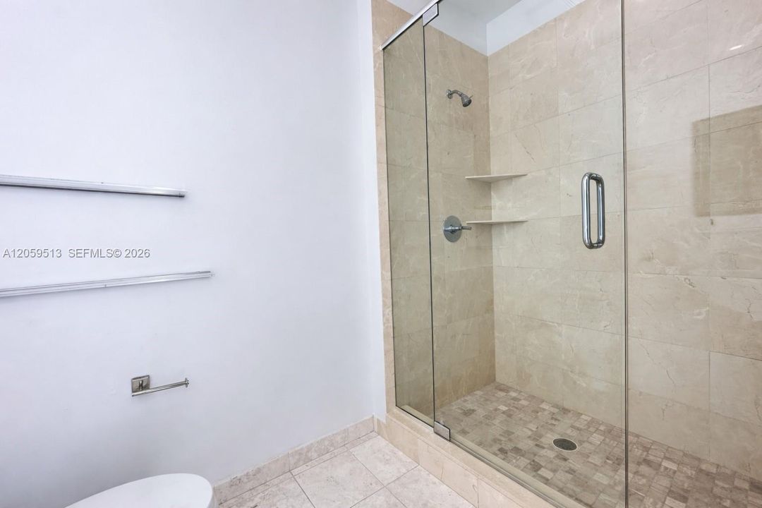 В аренду: $6,900 (2 спален, 2 ванн, 1326 Квадратных фут)