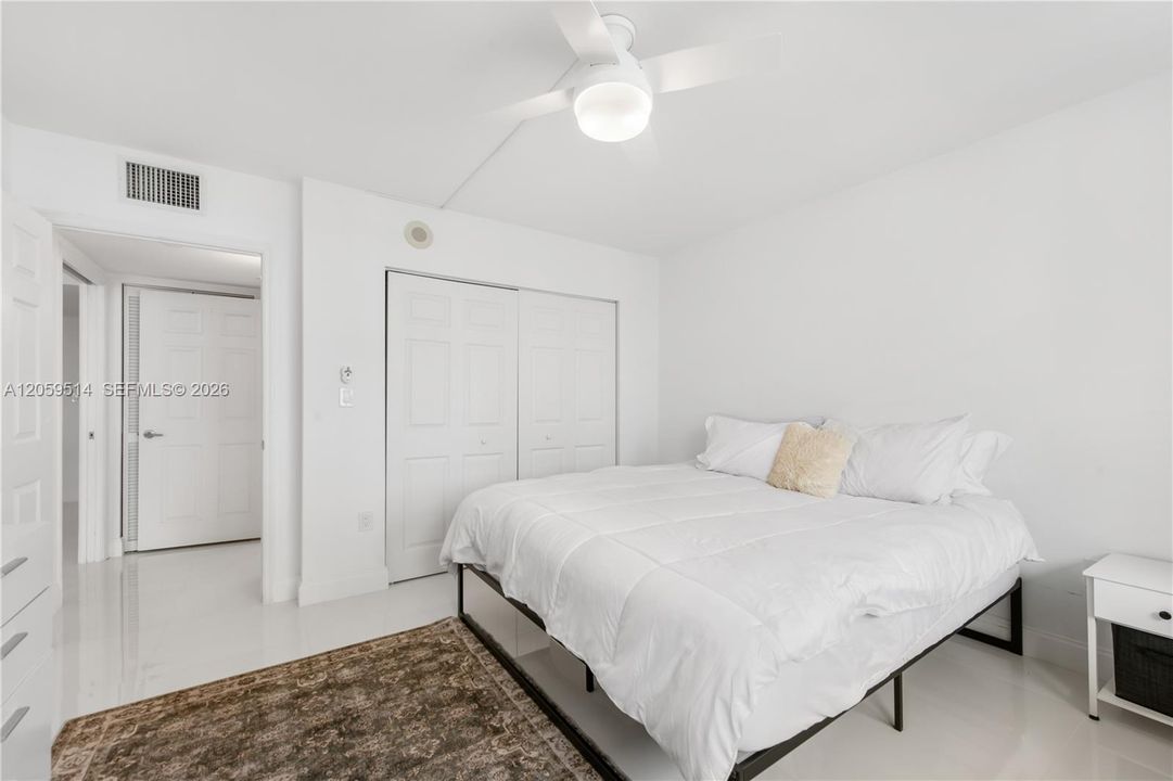 En Venta: $449,000 (1 camas, 1 baños, 760 Pies cuadrados)
