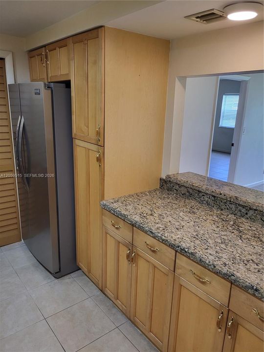 En Venta: $295,000 (2 camas, 2 baños, 1106 Pies cuadrados)