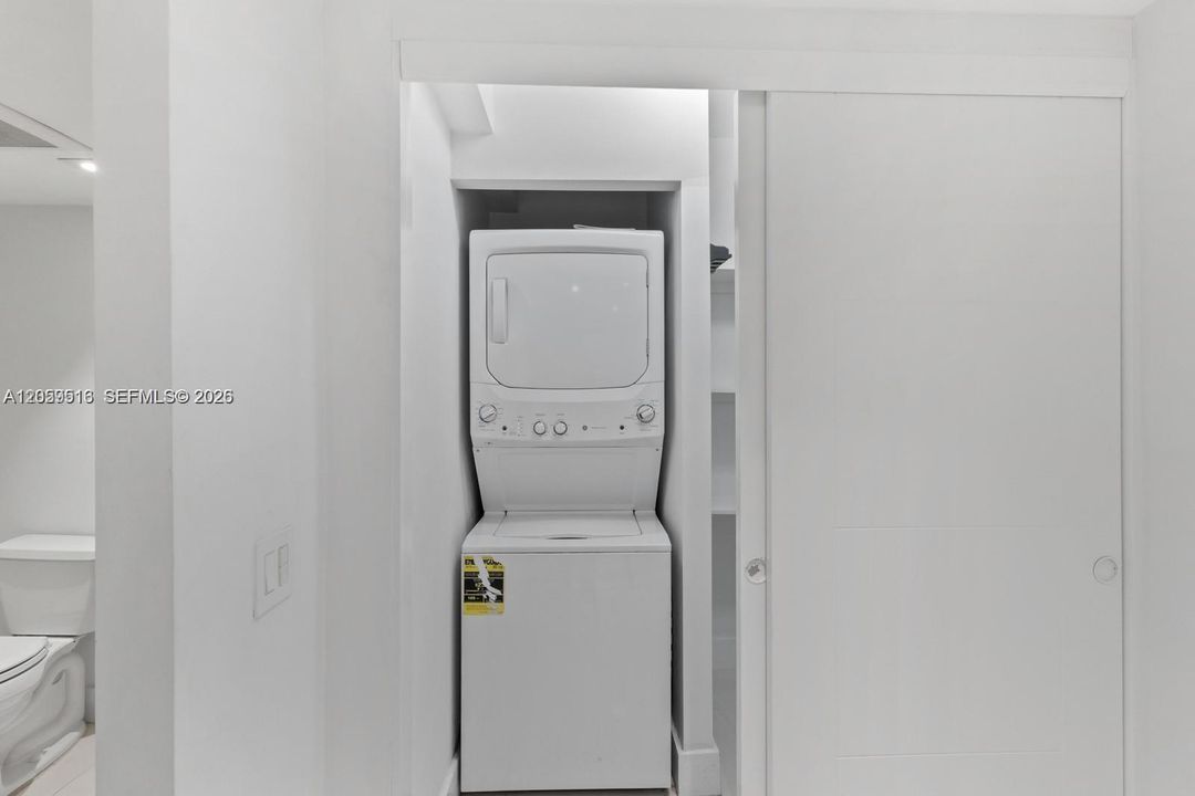 В аренду: $7,500 (3 спален, 2 ванн, 1720 Квадратных фут)