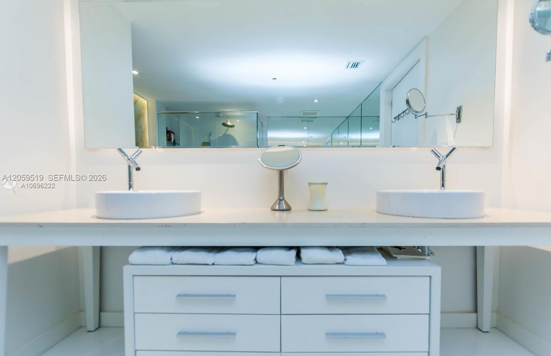 For Rent: $7,500 (3 beds, 2 baths, 1825 Square Feet)