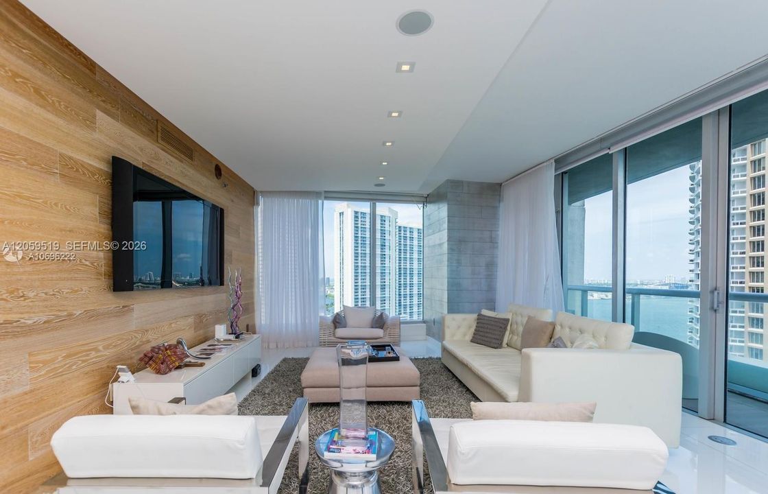 For Rent: $7,500 (3 beds, 2 baths, 1825 Square Feet)