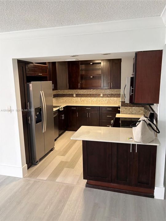 For Sale: $660,000 (3 beds, 2 baths, 1400 Square Feet)
