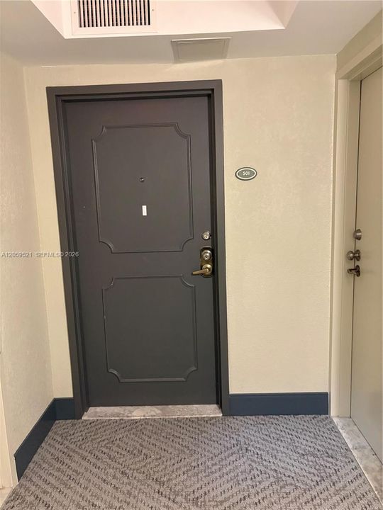 En Venta: $660,000 (2 camas, 2 baños, 1400 Pies cuadrados)