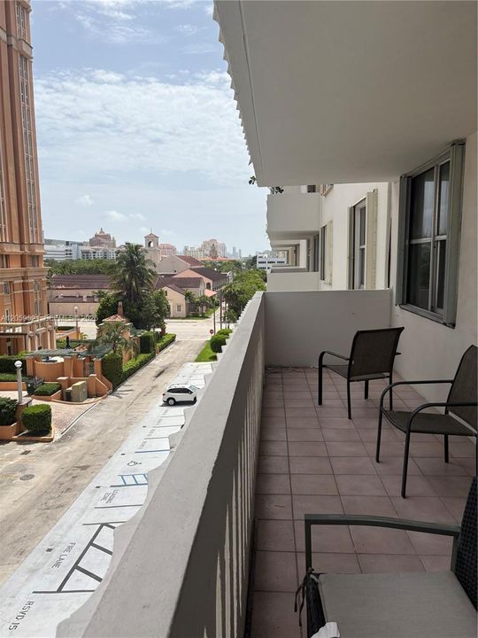 En Venta: $660,000 (2 camas, 2 baños, 1400 Pies cuadrados)