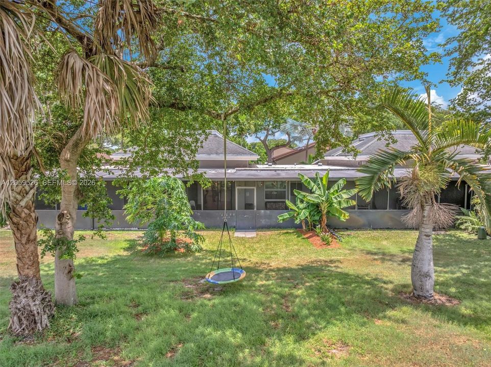 En Venta: $295,000 (2 camas, 2 baños, 687 Pies cuadrados)