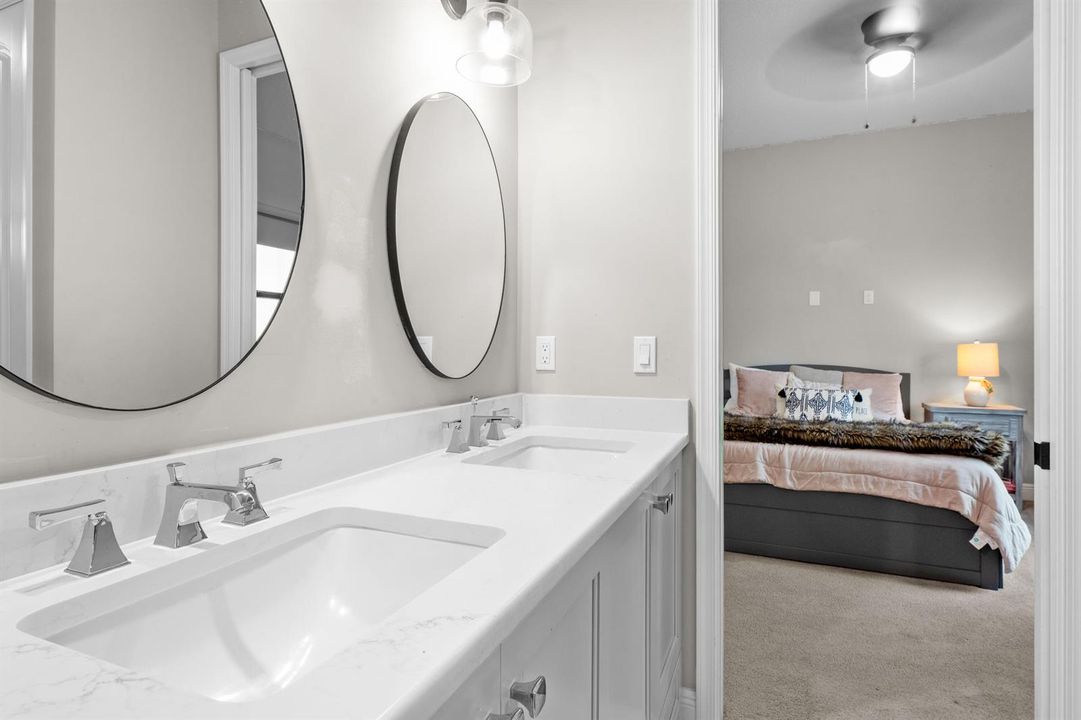 3865SWStoneybrookWay-0019