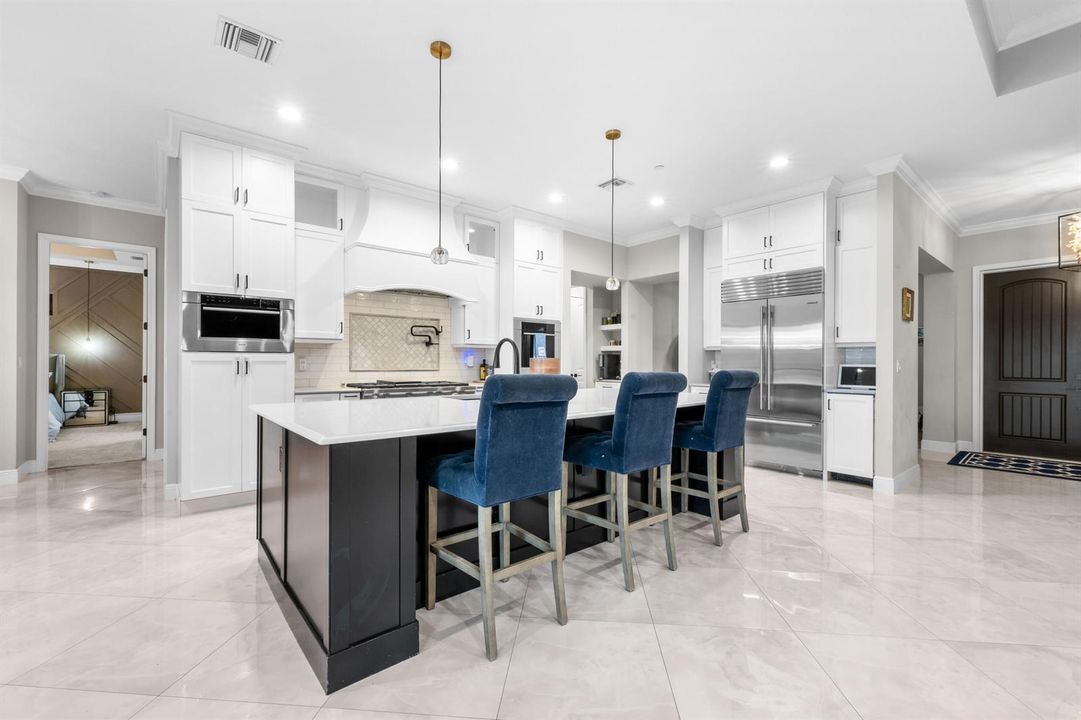 3865SWStoneybrookWay-0004