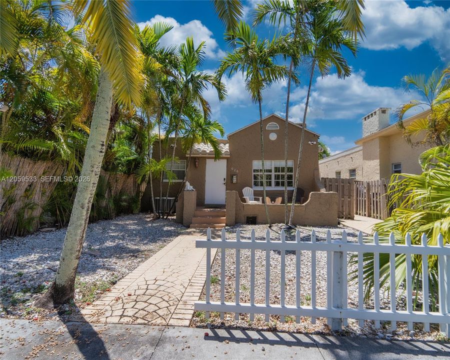 En Venta: $489,000 (3 camas, 1 baños, 1040 Pies cuadrados)