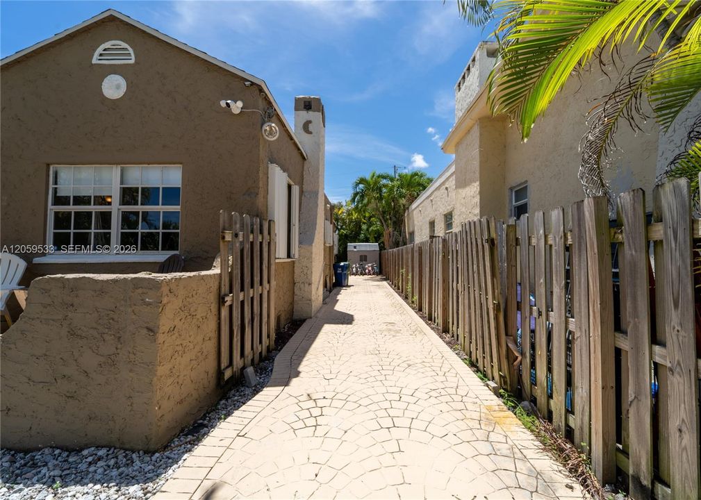 En Venta: $489,000 (3 camas, 1 baños, 1040 Pies cuadrados)