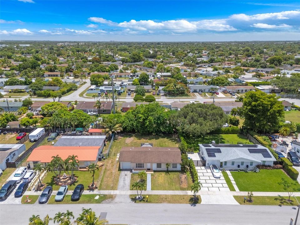 En Venta: $645,000 (3 camas, 2 baños, 1164 Pies cuadrados)