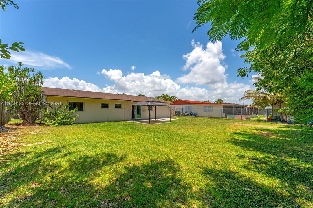 En Venta: $645,000 (3 camas, 2 baños, 1164 Pies cuadrados)