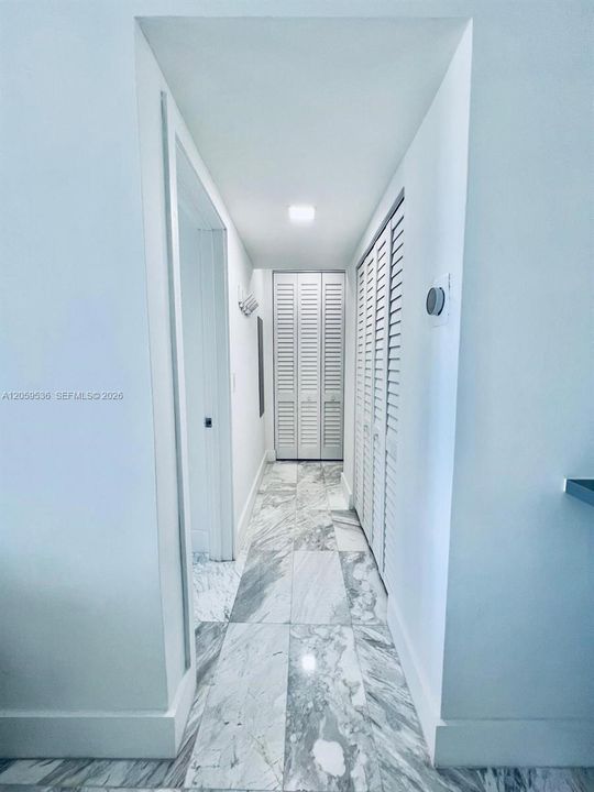На продажу: $399,000 (1 спален, 1 ванн, 700 Квадратных фут)