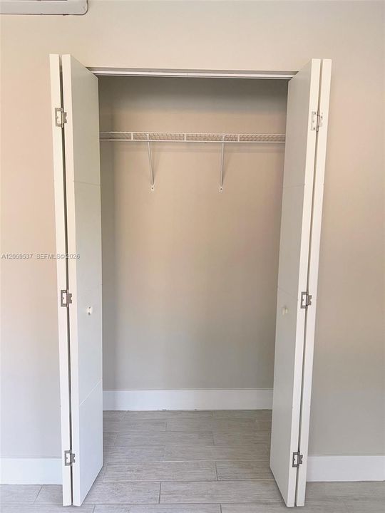 В аренду: $1,800 (0 спален, 1 ванн, 350 Квадратных фут)