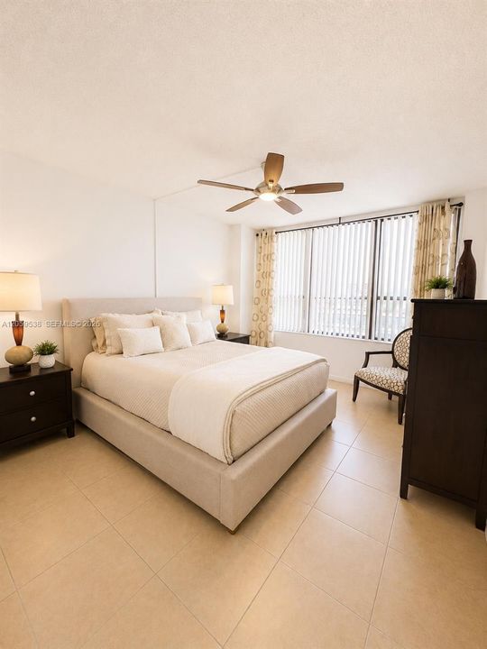 En Venta: $499,000 (2 camas, 2 baños, 1360 Pies cuadrados)