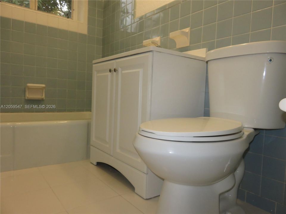 В аренду: $4,500 (3 спален, 2 ванн, 1764 Квадратных фут)