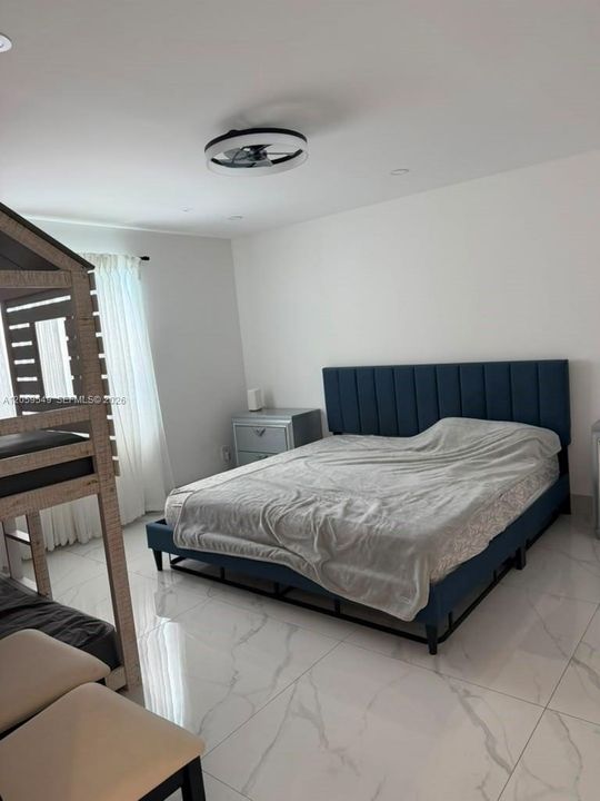 En Venta: $1,650,000 (4 camas, 4 baños, 3335 Pies cuadrados)