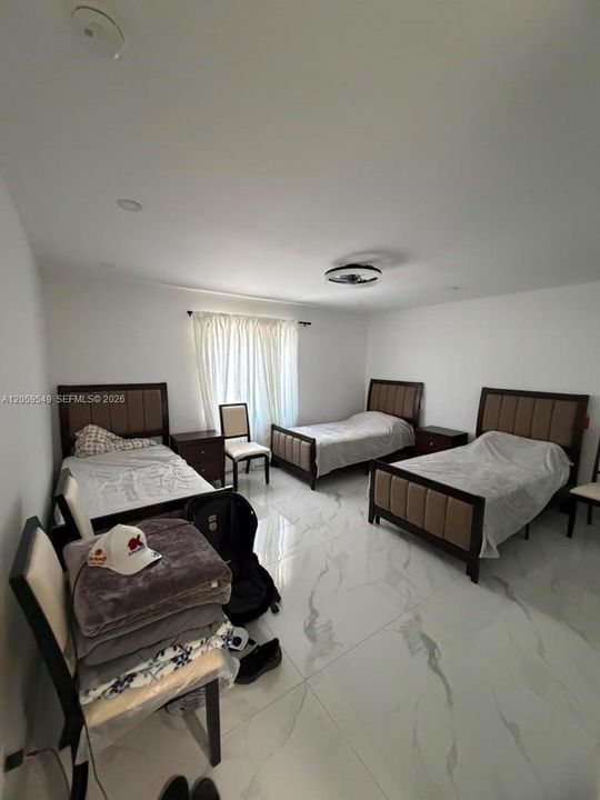En Venta: $1,650,000 (4 camas, 4 baños, 3335 Pies cuadrados)