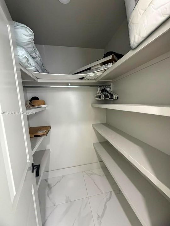 En Venta: $1,650,000 (4 camas, 4 baños, 3335 Pies cuadrados)