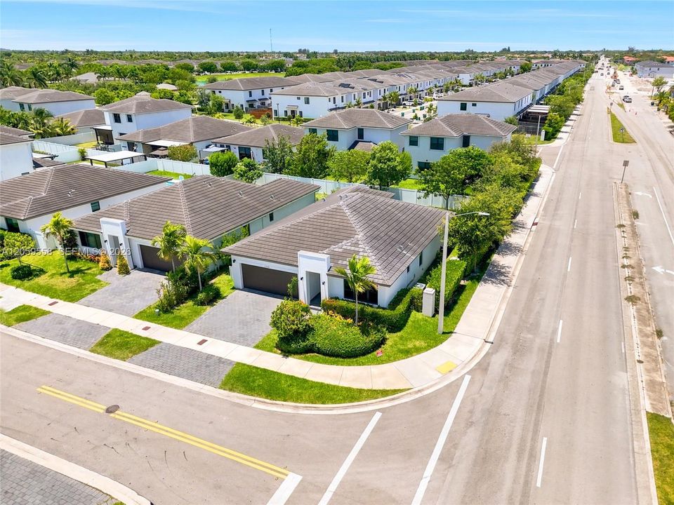 For Rent: $3,900 (4 beds, 2 baths, 1790 Square Feet)