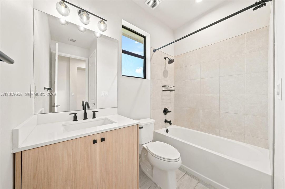 For Rent: $3,900 (4 beds, 2 baths, 1790 Square Feet)