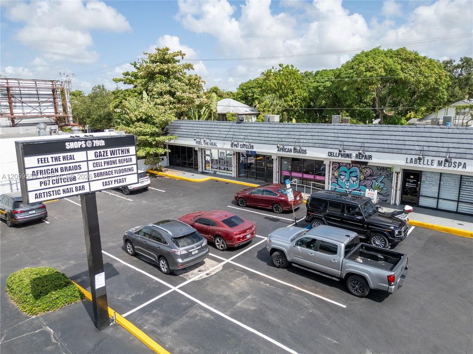 717 NE 79 ST
