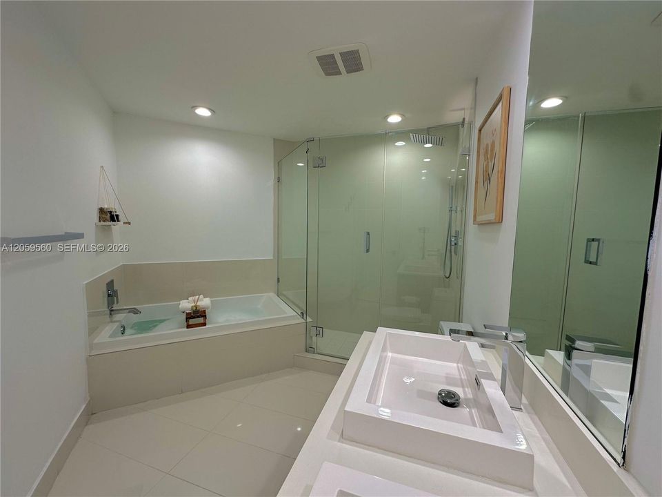 En Venta: $920,000 (2 camas, 2 baños, 1042 Pies cuadrados)
