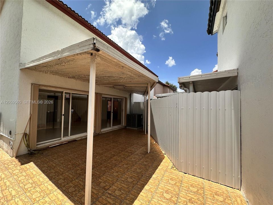 В аренду: $3,500 (3 спален, 2 ванн, 1582 Квадратных фут)