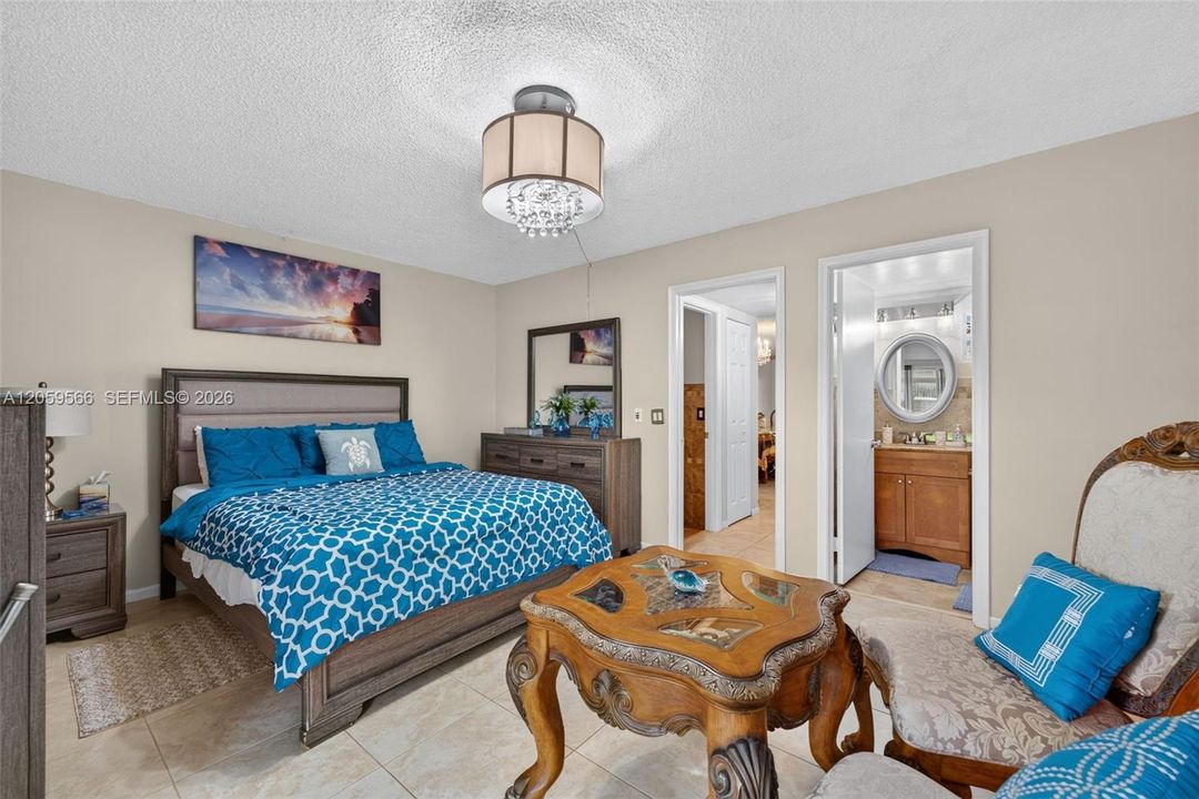 В аренду: $1,850 (1 спален, 1 ванн, 811 Квадратных фут)