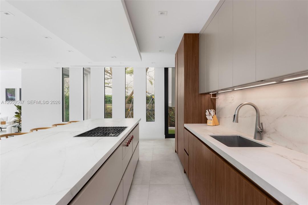 En Venta: $6,350,000 (5 camas, 5 baños, 4062 Pies cuadrados)