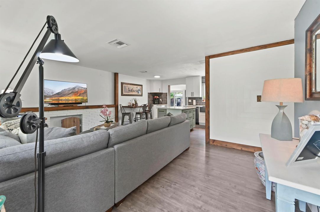 09 Living Room 05