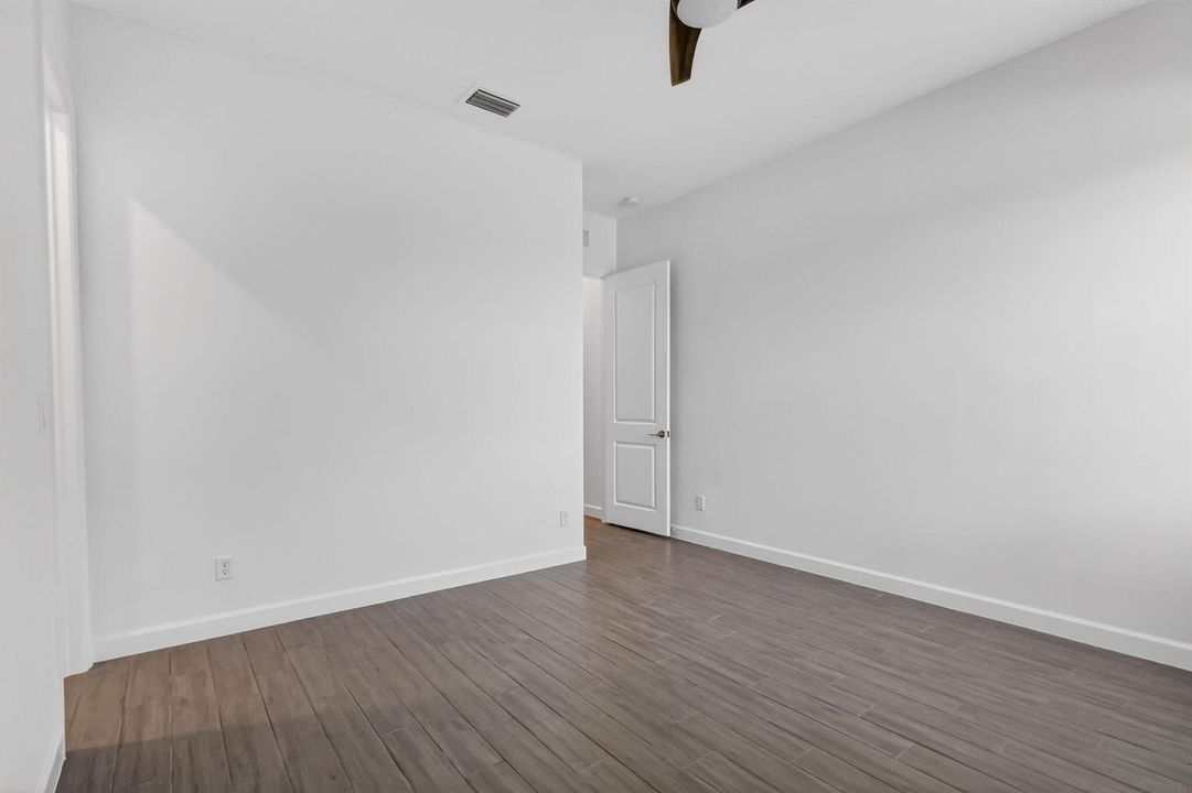 44-web-or-mls-F14A1702