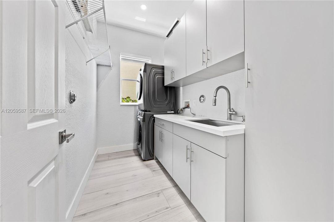 FIRST FLOOR LAUNDRY