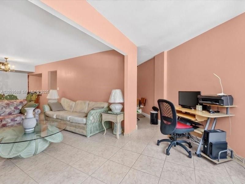 En Venta: $320,000 (1 camas, 2 baños, 1010 Pies cuadrados)