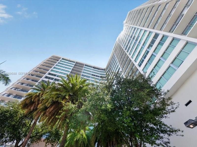 En Venta: $320,000 (1 camas, 2 baños, 1010 Pies cuadrados)