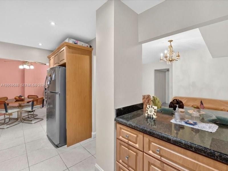 En Venta: $320,000 (1 camas, 2 baños, 1010 Pies cuadrados)