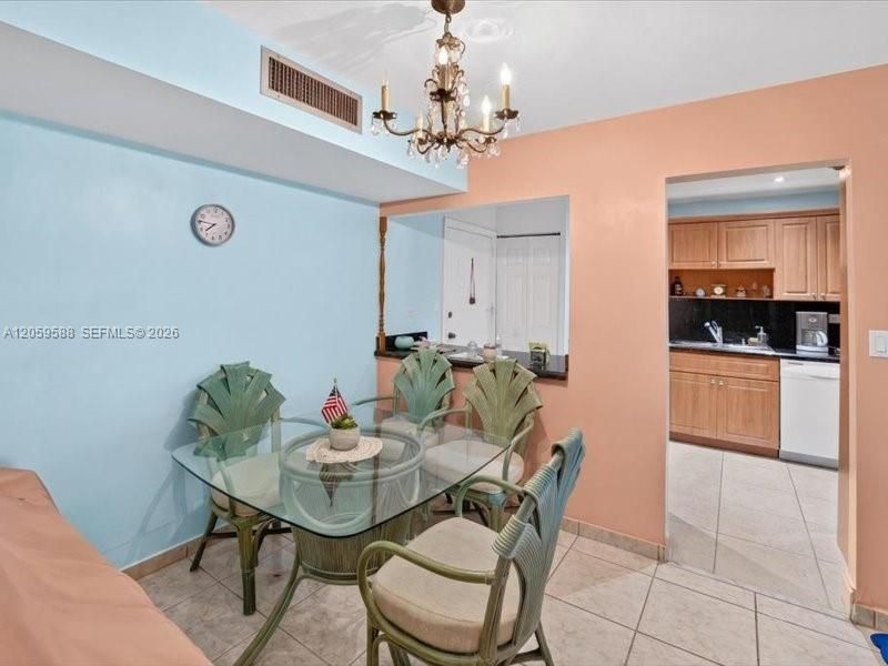 En Venta: $320,000 (1 camas, 2 baños, 1010 Pies cuadrados)