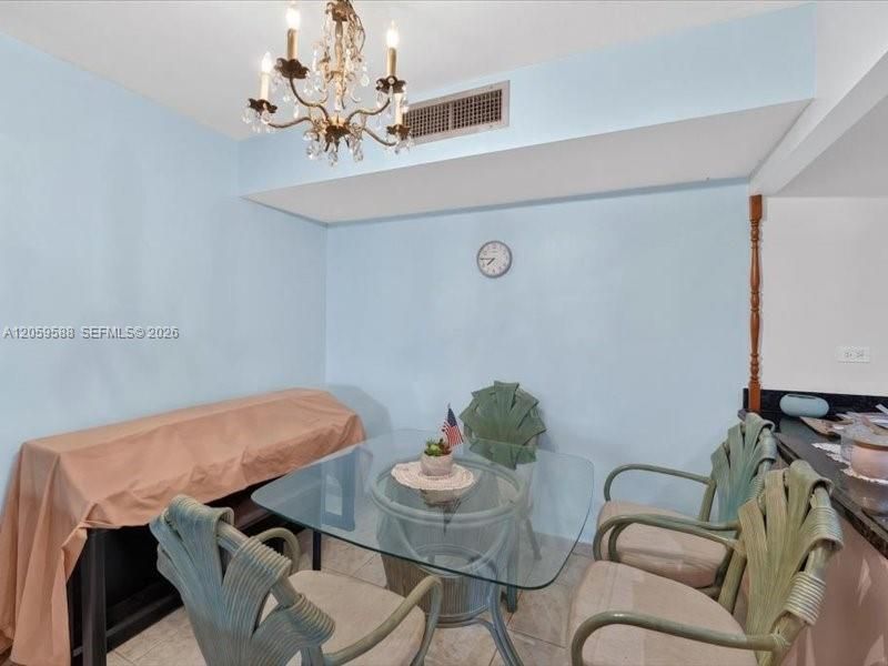En Venta: $320,000 (1 camas, 2 baños, 1010 Pies cuadrados)