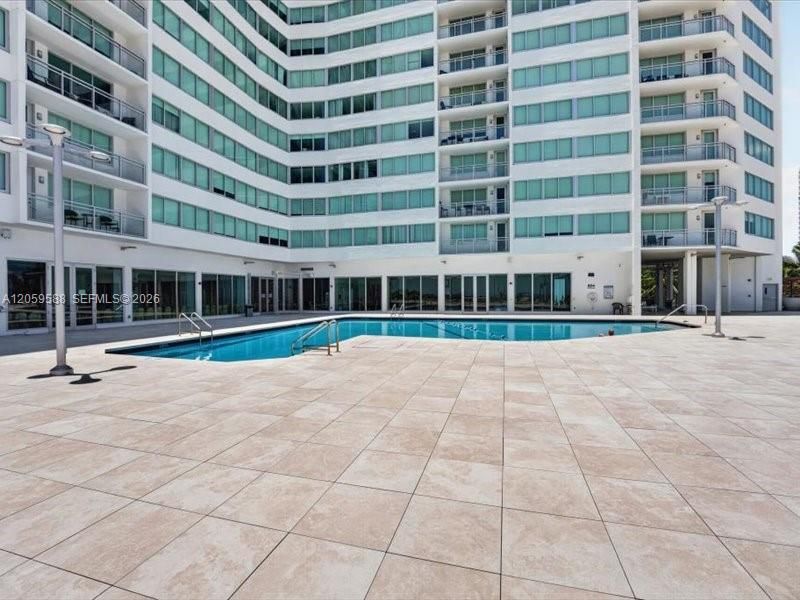 En Venta: $320,000 (1 camas, 2 baños, 1010 Pies cuadrados)