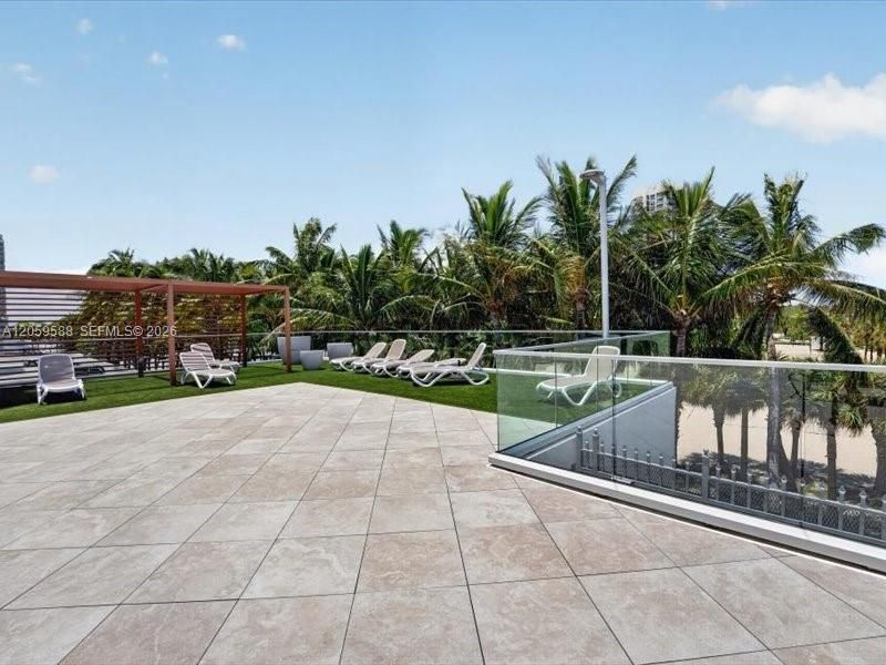 En Venta: $320,000 (1 camas, 2 baños, 1010 Pies cuadrados)