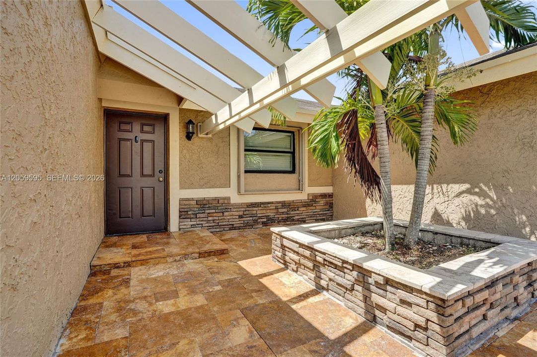 Recently Rented: $3,800 (3 beds, 2 baths, 1566 Square Feet)