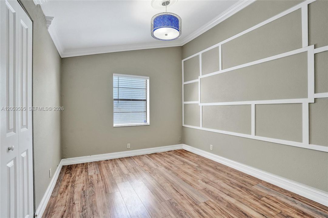 Recently Rented: $3,800 (3 beds, 2 baths, 1566 Square Feet)