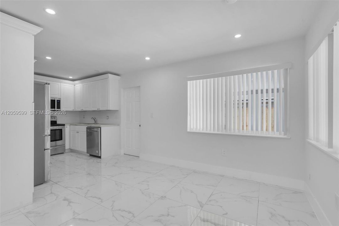 En Venta: $580,000 (3 camas, 2 baños, 1780 Pies cuadrados)