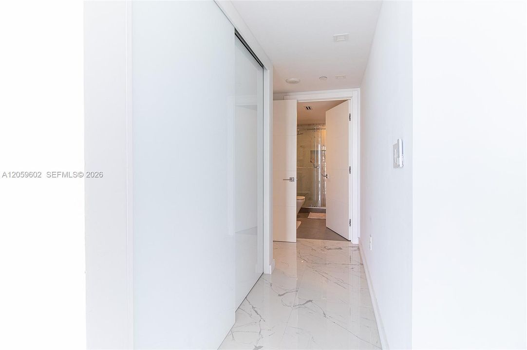 В аренду: $7,000 (2 спален, 2 ванн, 1470 Квадратных фут)