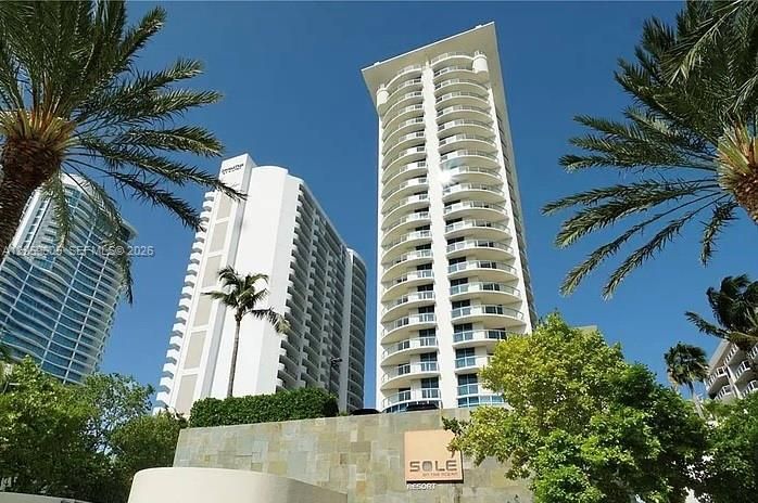 На продажу: $685,000 (2 спален, 2 ванн, 1007 Квадратных фут)