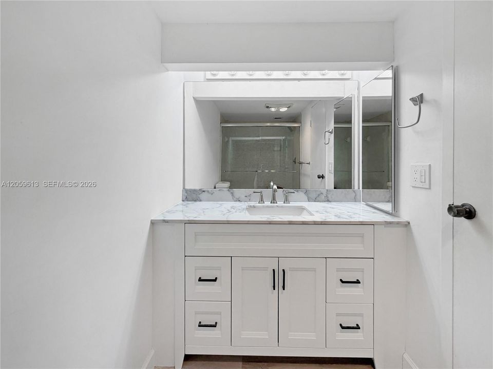 В аренду: $2,800 (2 спален, 2 ванн, 1492 Квадратных фут)
