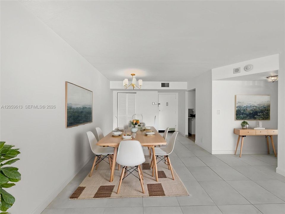 В аренду: $2,800 (2 спален, 2 ванн, 1492 Квадратных фут)